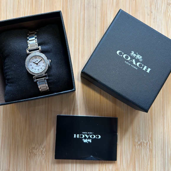 Coach Madison Watch With 24mm Silver Face & Silver Bracelet - Picture 6 of 6